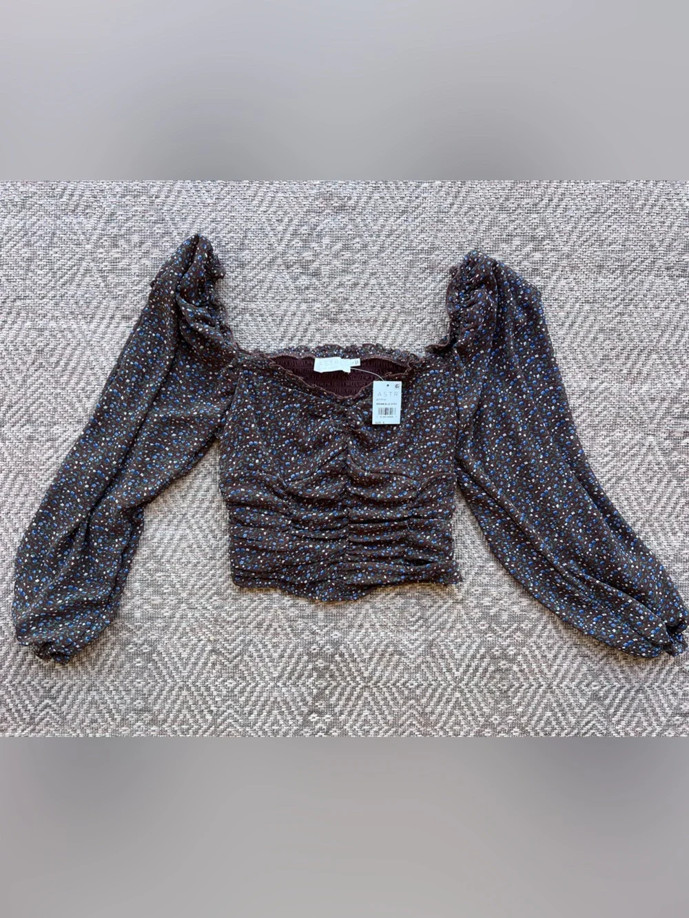 ASTR the Label NWT Brown‎ Ditsy Floral Smocked Puff Sleeve Crop Top S